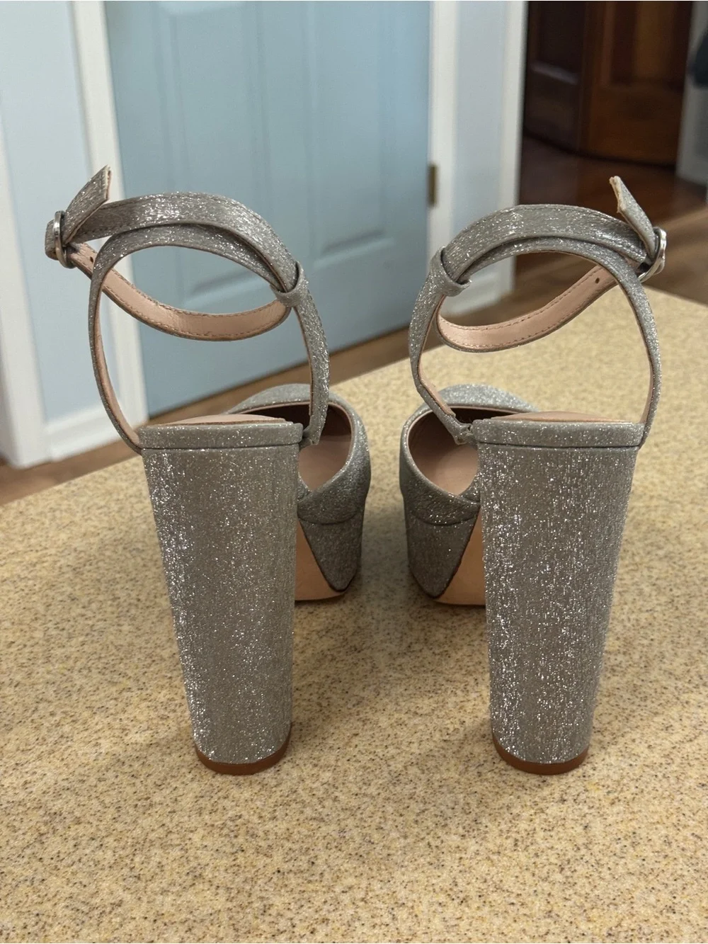 Born On Fifth Antonio Melani Silver Glitter Sparkle Platform Heels 8.5 New $129